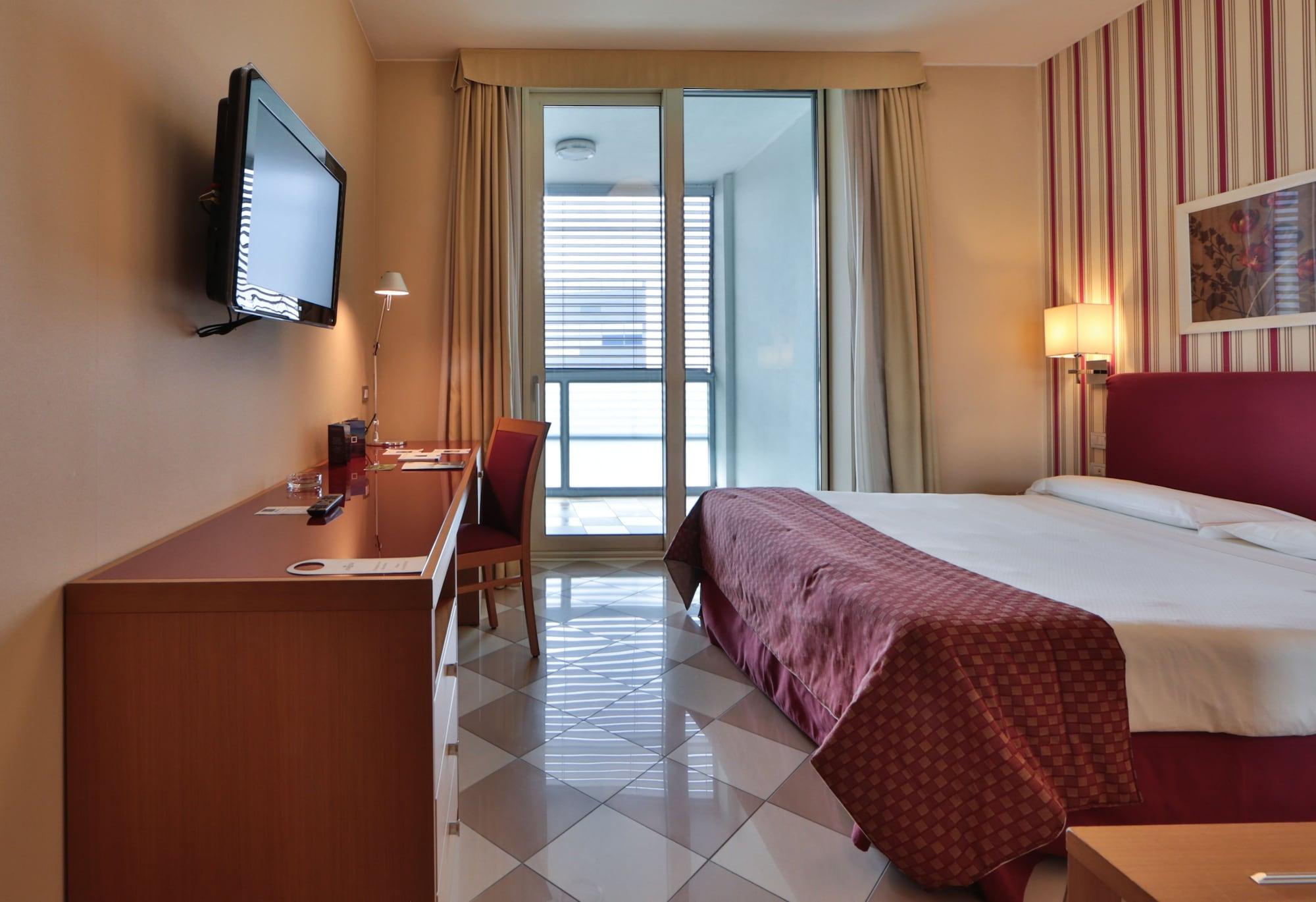 Una Hotels The One Milano Hotel & Residence San Donato Milanese Exterior photo