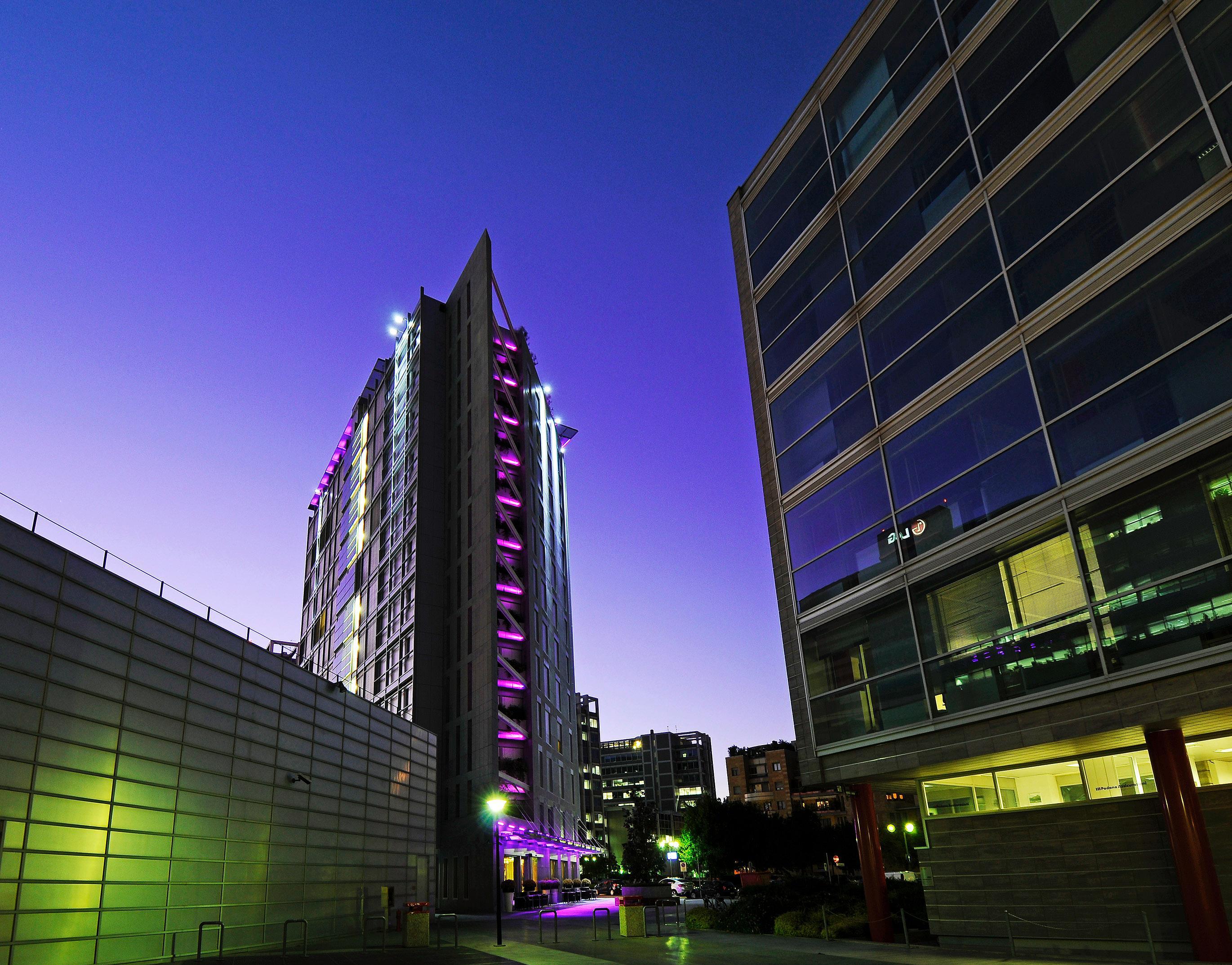 Una Hotels The One Milano Hotel & Residence San Donato Milanese Exterior photo