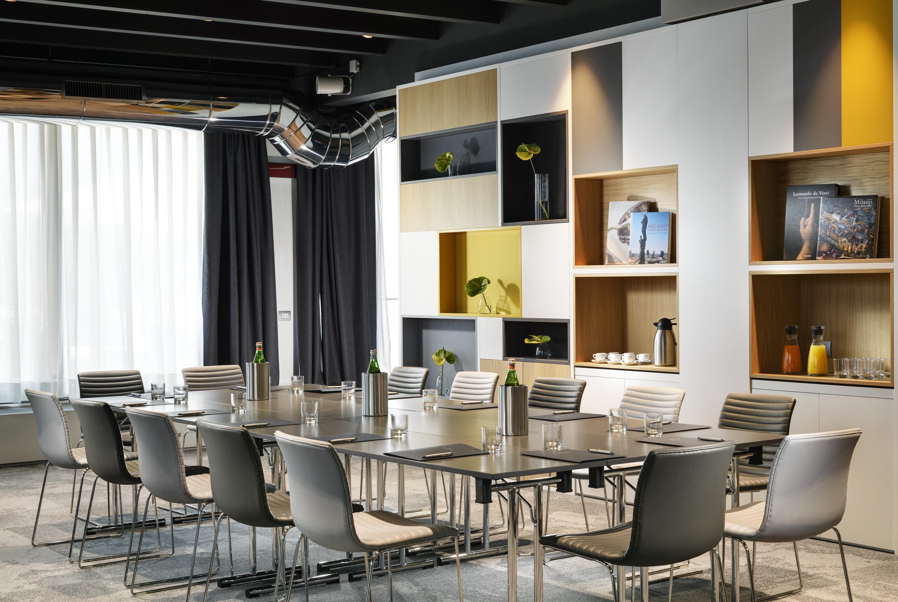 Una Hotels The One Milano Hotel & Residence San Donato Milanese Exterior photo
