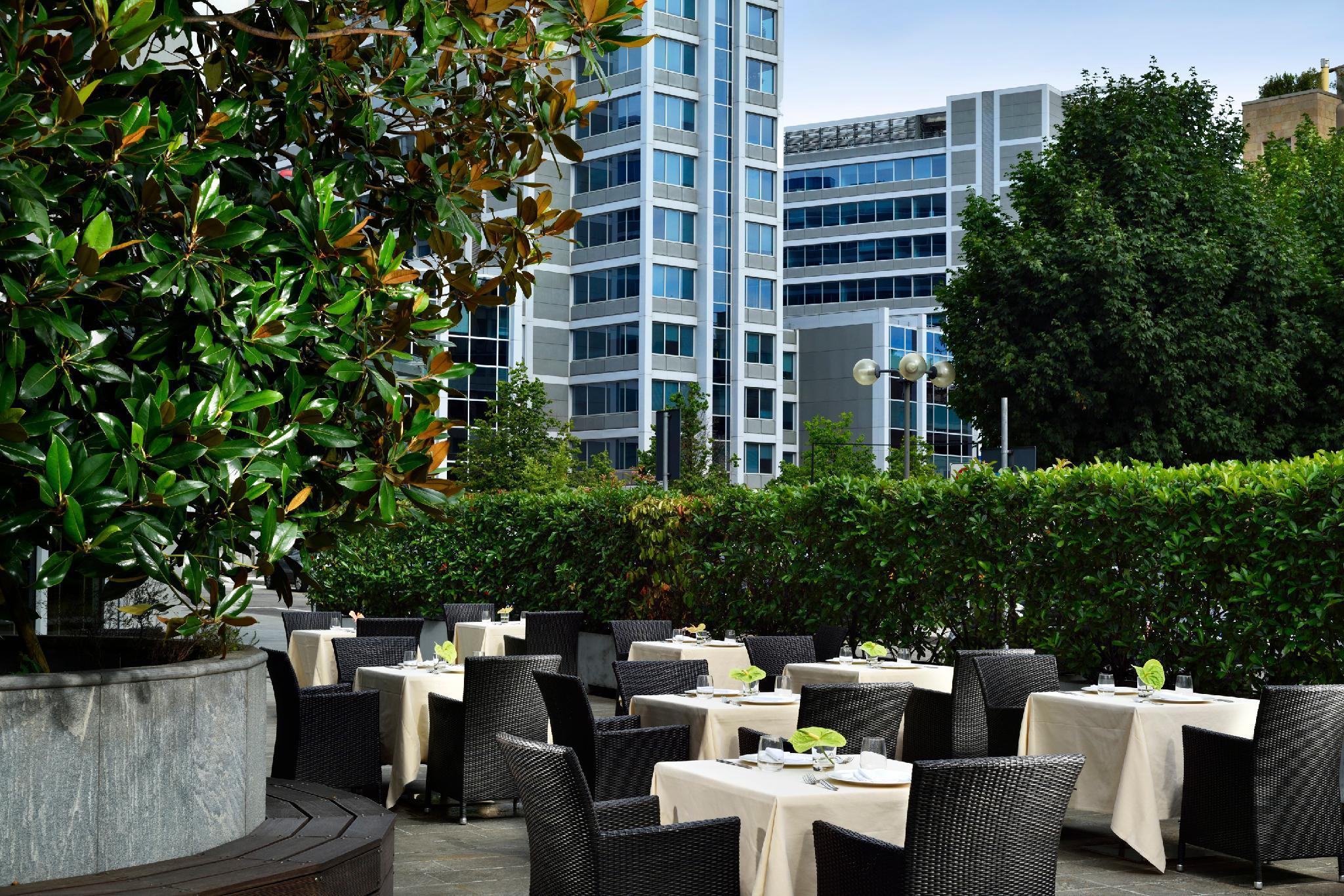 Una Hotels The One Milano Hotel & Residence San Donato Milanese Exterior photo